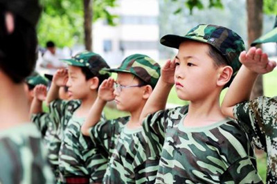 <a href=http://www.81xueyuan.com/fa/ target=_blank class=infotextkey>夏令营活动</a>流程