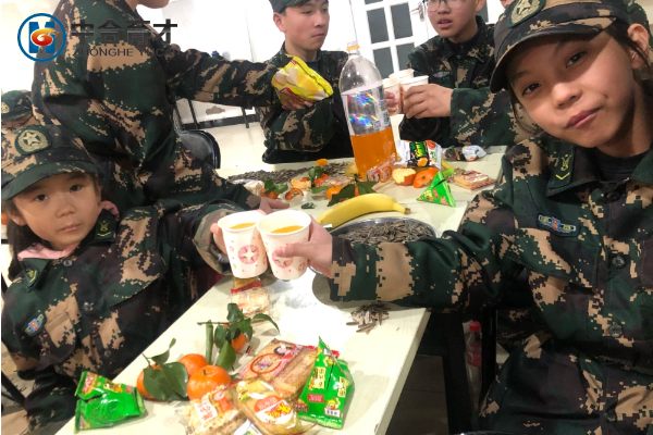 中合育才夏令营.png