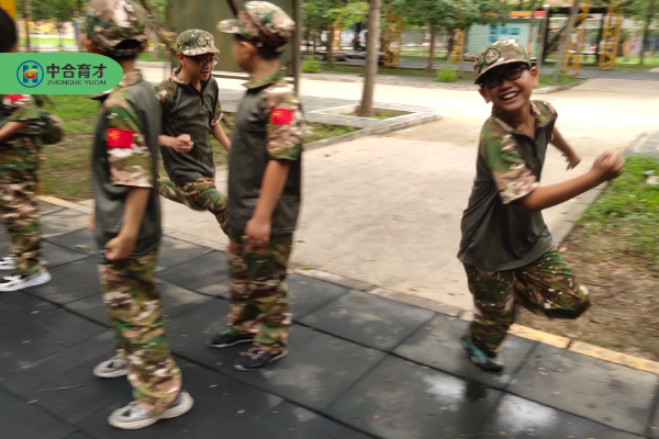 中合育才夏令营 (48).png