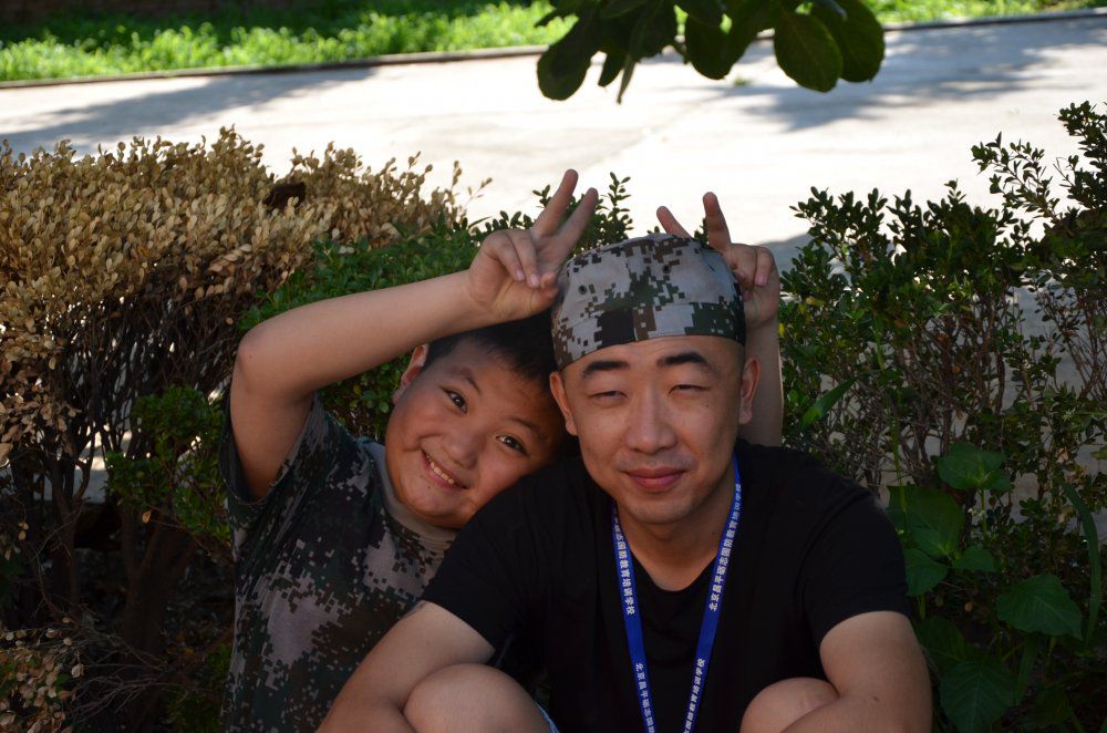 中合育才军旅夏令营.jpg